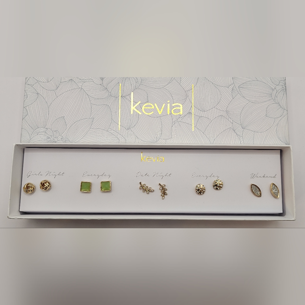 Kevia Set Of 5 Pairs Of Earrings - Gold Colored Nwt